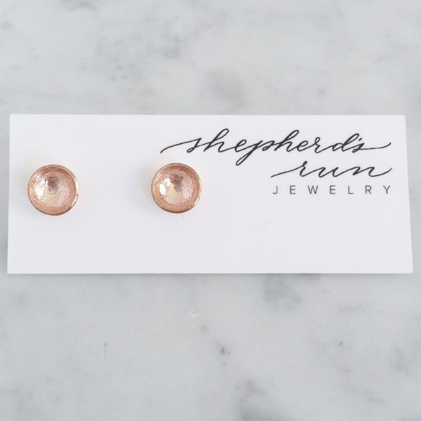 Cup studs