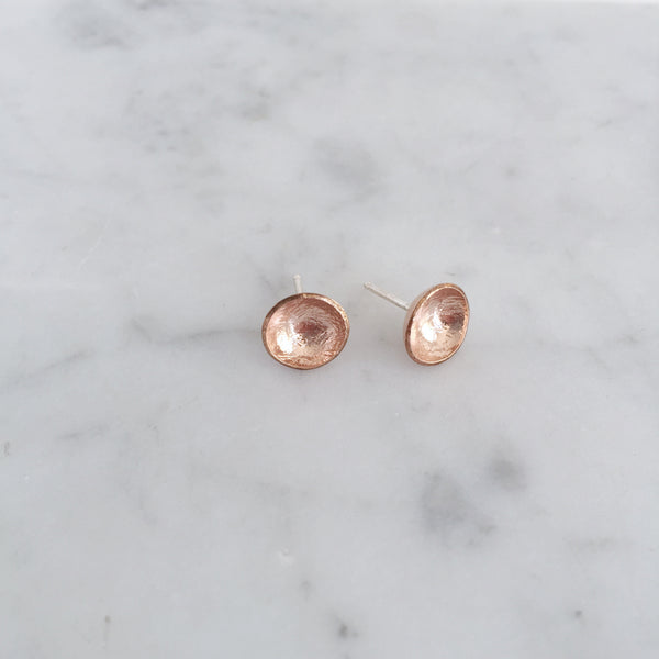 Cup studs