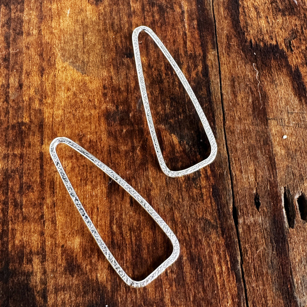 Dart Studs