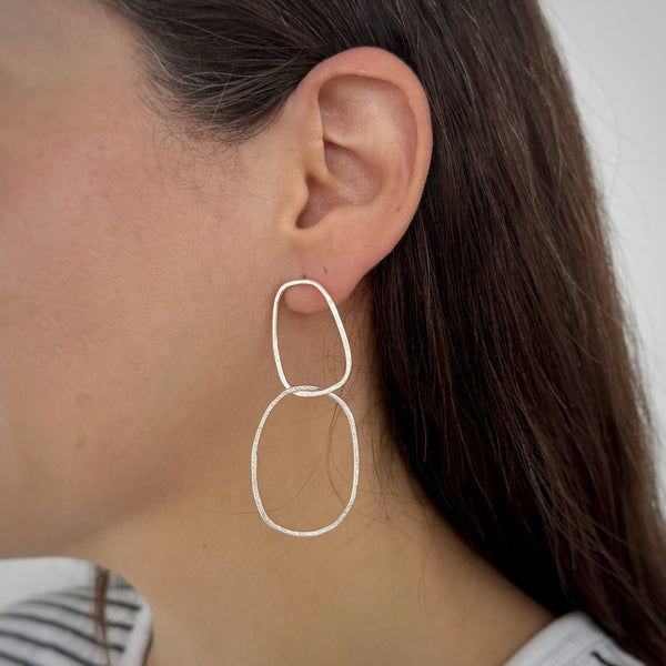 Skipping Stone Studs