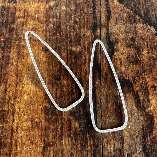 Dart Studs