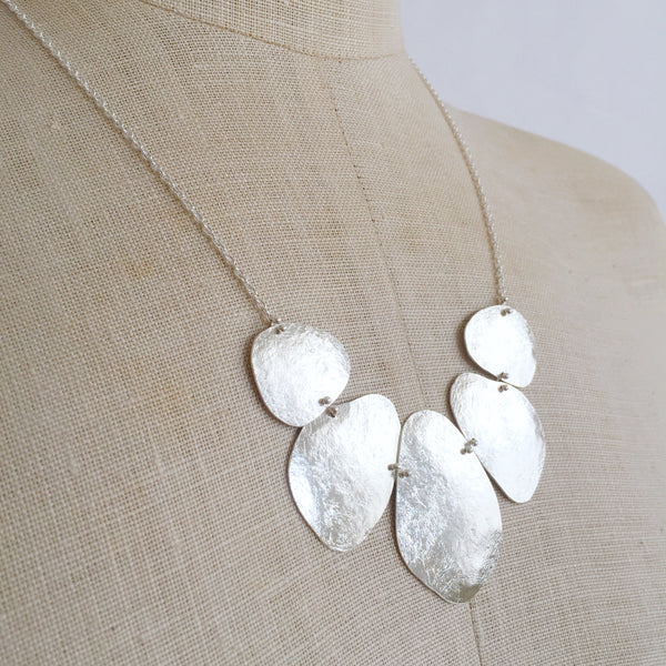 Pebble Fan necklace
